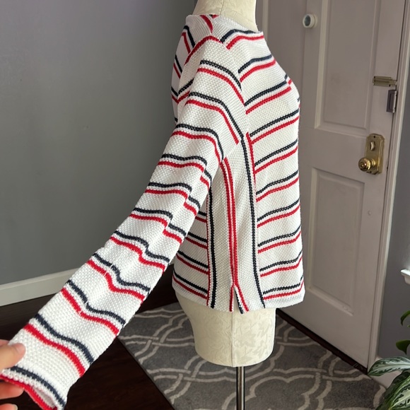 Socialite Stripe Knit Top - Picture 4 of 8